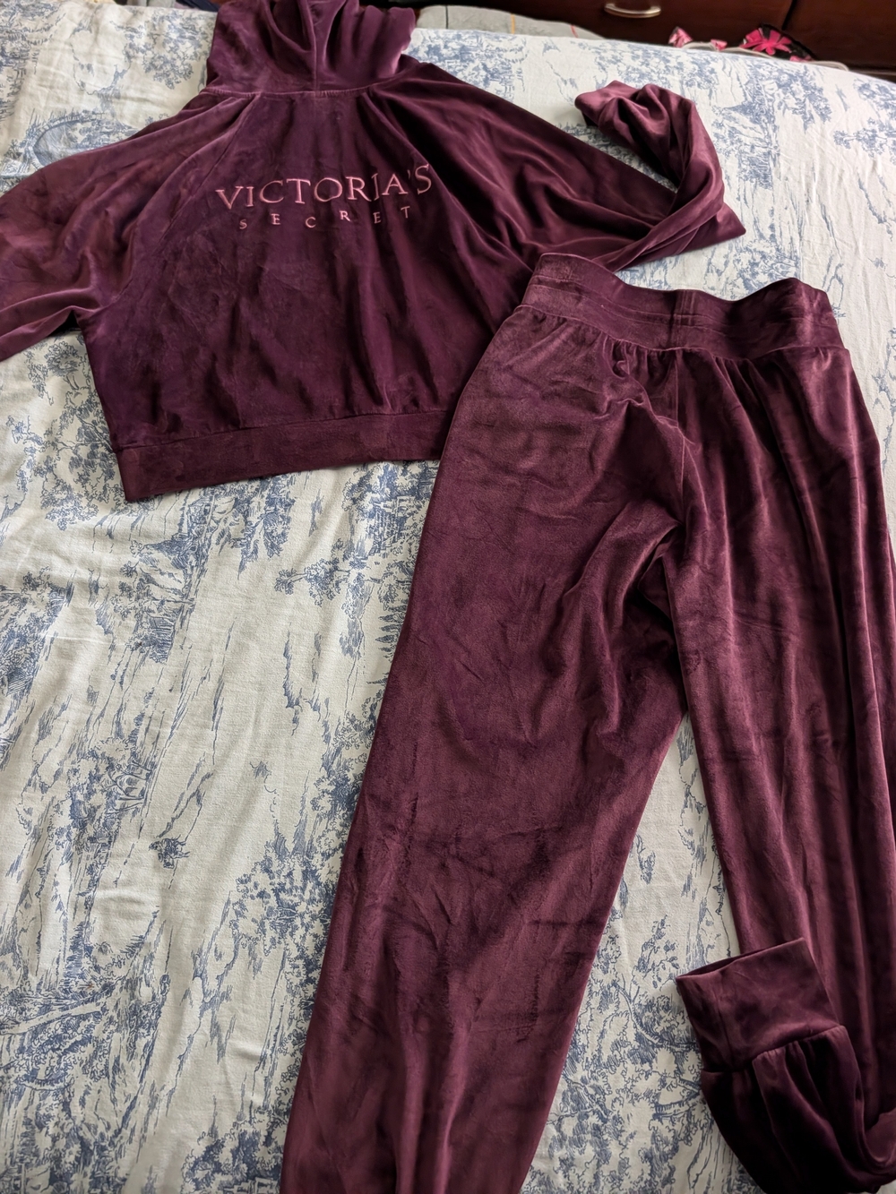 Victoria's Secret Velvet Lounge Set